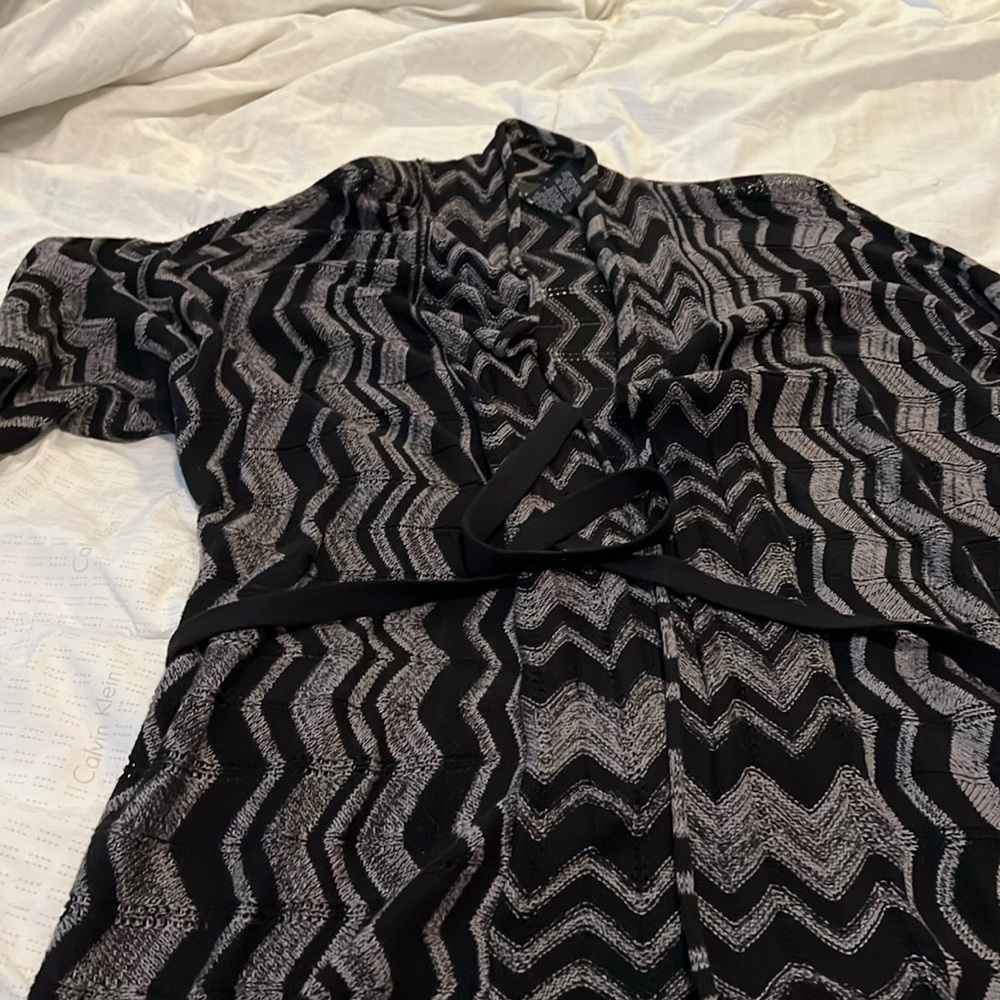 Black and gray sweater